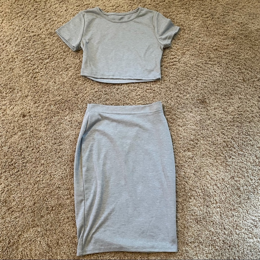 Unmarked two piece outfit